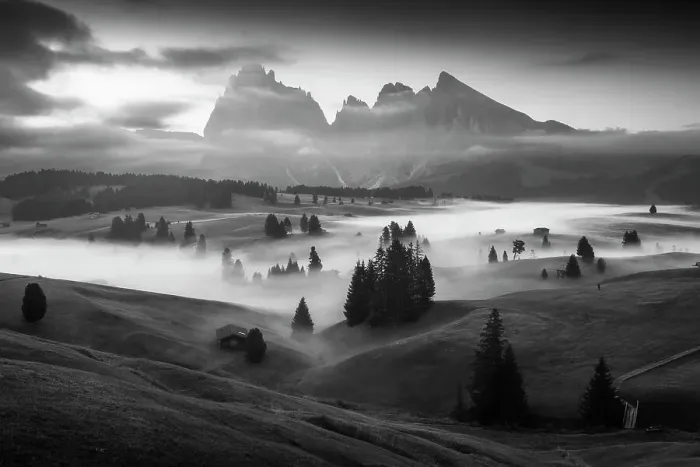 Framed Print : Alpe di Siusi (Seiser Alm) with the Sassolungo and Sassopiatto in the back. Dolomites, Italy Framed Print : Alpe di Siusi (Seiser Alm) with the Sassolungo and Sassopiatto in the back. Dolomites, Italy