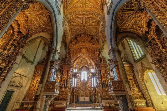Framed Print : The Altar of the Church of St. Francis, Porto, Portugal, Southern Europe Framed Print : The Altar of the Church of St. Francis, Porto, Portugal, Southern Europe