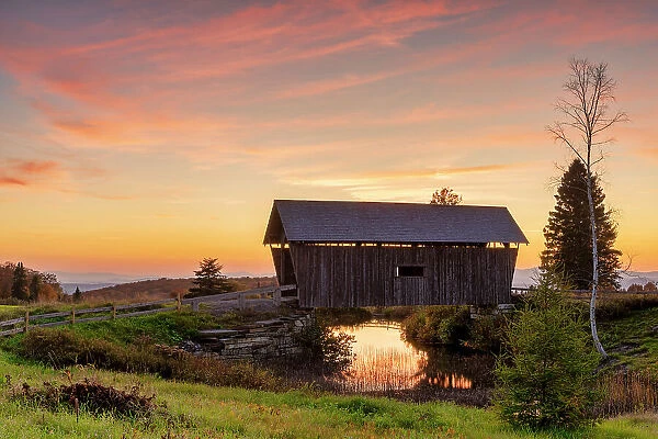 A.M. Foster Covered Bridge at Sunset, Cabot Plains, Vermont, New England, USA