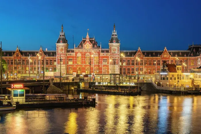 Framed Print : Amsterdam Centraal Station at twilight, Amsterdam, Netherlands
