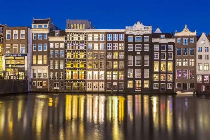 Framed Print : Amsterdam, houses reflecting on canal, Netherlands, Europe Framed Print : Amsterdam, houses reflecting on canal, Netherlands, Europe