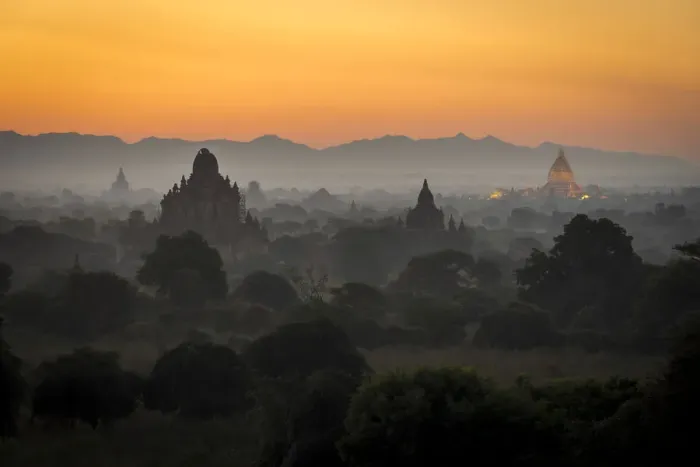 Framed Print : Ancient temples of Bagan at dawn, Bagan, Mandalay District, Mandalay Region, Myanmar Framed Print : Ancient temples of Bagan at dawn, Bagan, Mandalay District, Mandalay Region, Myanmar