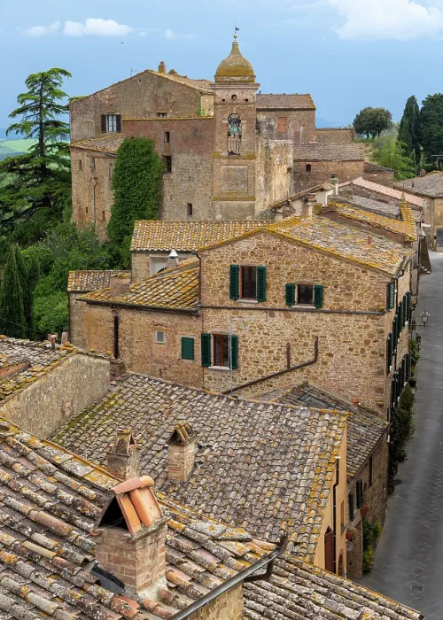 Framed Print : The ancient village of Montisi, Montalcino, Province of Siena, Tuscany, Italy Framed Print : The ancient village of Montisi, Montalcino, Province of Siena, Tuscany, Italy