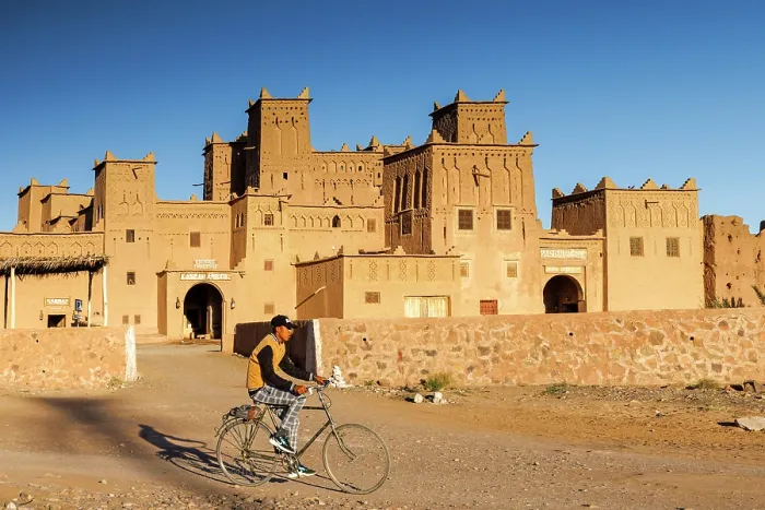 Framed Print : Ancient walled Kasbah Amridil, Skoura, Ouarzazate, Morocco Framed Print : Ancient walled Kasbah Amridil, Skoura, Ouarzazate, Morocco