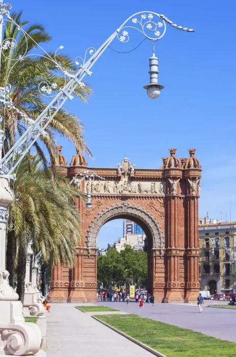Framed Print : Arc de Triomf, Barcelona, Catalonia, Spain Framed Print : Arc de Triomf, Barcelona, Catalonia, Spain