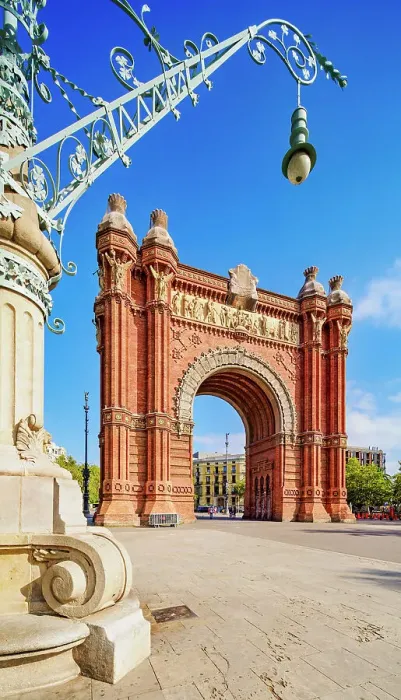 Framed Print : Arc de Triomf, Passeig de Lluis Companys, Barcelona, Catalonia, Spain Framed Print : Arc de Triomf, Passeig de Lluis Companys, Barcelona, Catalonia, Spain