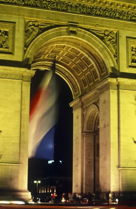Framed Print : Arc de Triomphe Framed Print : Arc de Triomphe
