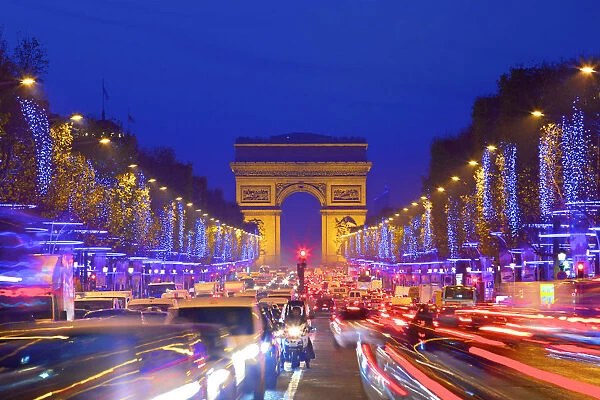 Arc De Triomphe And Xmas Decorations, Avenue des Champs-Elysees, Paris, France, Western