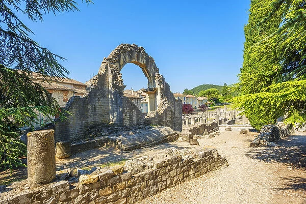 Archeological site at Vaison-la-Romaine, Vaison-La-Romaine, Vaucluse, Provence-Alpes-Cotes d'Azur, France