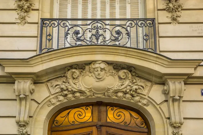 Framed Print : Architectural detail, 7th arrondissement, Paris, France Framed Print : Architectural detail, 7th arrondissement, Paris, France