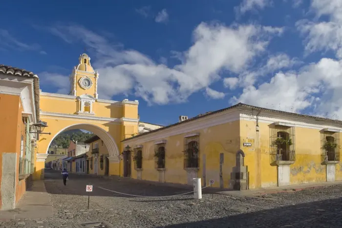 Framed Print : Arco de Santa Catalina, La Antigua Guatemala (Unesco Site), Guatemala