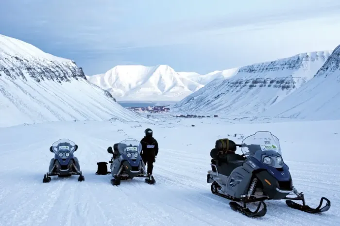 Framed Print : Arctic, Norway, Spitsbergen. Skidoo adventure