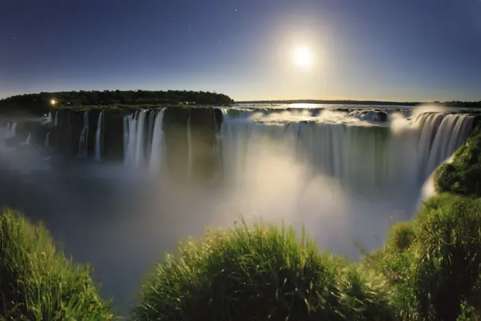 Framed Print : Argentina, Iguazu Falls National Park, (UNESCO Site), Devils Throat Framed Print : Argentina, Iguazu Falls National Park, (UNESCO Site), Devils Throat