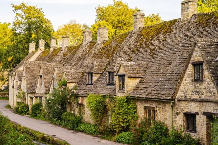 Framed Print : Arlington Row, Bibury, Cotswolds, Gloucestershire, England, UK Framed Print : Arlington Row, Bibury, Cotswolds, Gloucestershire, England, UK