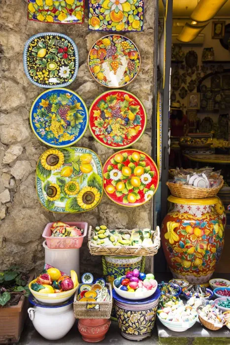 Framed Print : Artistic ceramics in Ravello, Amalfi Coast, Campania, Italy Framed Print : Artistic ceramics in Ravello, Amalfi Coast, Campania, Italy