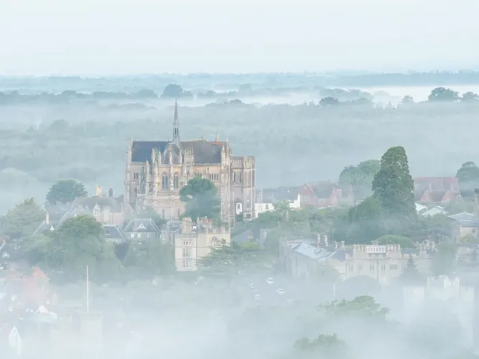Framed Print : Arundel Castle on a beautiful misty morning, West Sussex, England. Summer (July) 2024 Framed Print : Arundel Castle on a beautiful misty morning, West Sussex, England. Summer (July) 2024