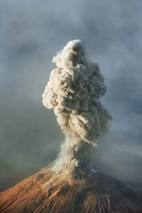 Framed Print : Ash eruption Santiaguito volcano seen from Santa Maria - Guatemala, Quezaltenango Framed Print : Ash eruption Santiaguito volcano seen from Santa Maria - Guatemala, Quezaltenango