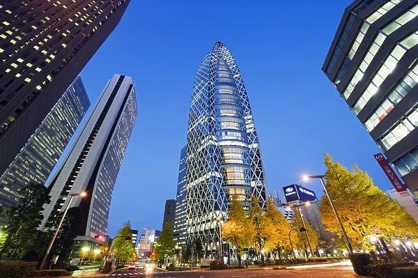 Asia, Japan, Tokyo, Shinjuku, Tokyo Mode Gakuen Cocoon Tower, Design School building