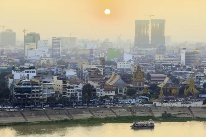 Framed Print : Asia, South East Asia, Cambodia, Phnom Penh and Tonle Sap (tributary of the Mekong) river Framed Print : Asia, South East Asia, Cambodia, Phnom Penh and Tonle Sap (tributary of the Mekong) river