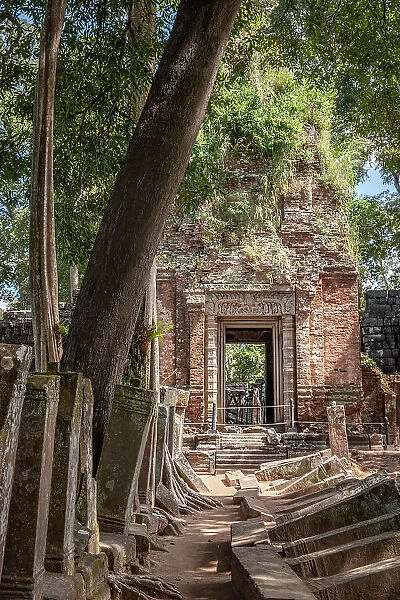 Asia, Southeast Asia, Cambodia, Preah Vihear, Koh Ker ruins; 10th-Century temple complex in the north Cambodian jungle. Former capital of the Khmer Empire