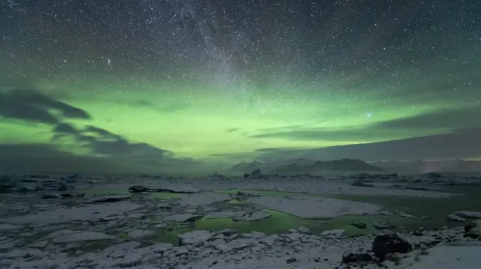 Framed Print : Aurora Borealis and Milky Way in the night sky above Jokulsarlon glacial lagoon, Iceland, Europe Framed Print : Aurora Borealis and Milky Way in the night sky above Jokulsarlon glacial lagoon, Iceland, Europe