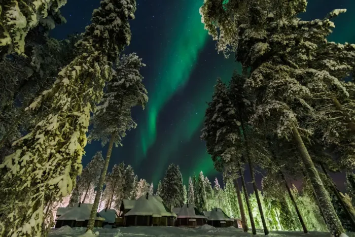 Framed Print : Aurora Igloos under Norther Lights (Auora Borealis), (Pyhaatunturi, Pyhaa-Luosto area)