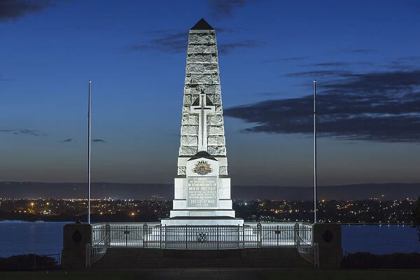 Australia, Western Australia, Perth, Kings Park, State War Memorial, dawn