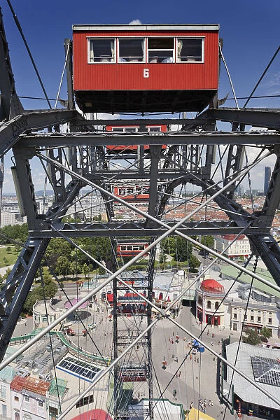 Austria, Osterreich. Vienna, Wien. Ferris wheel at the Wiener Prater