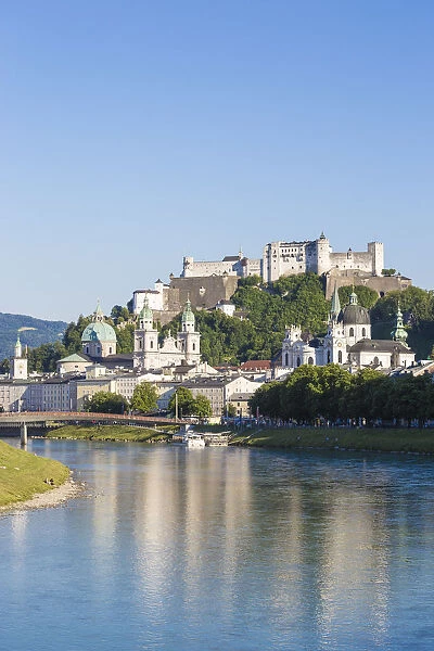Austria, Salzburg, View of Makartsteg bridge over Salzach River and Hohensalzburg