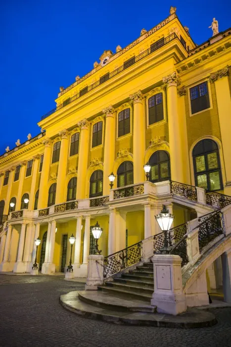 Framed Print : Austria, Vienna, Schonbrunn Palace exterior, winter, evening