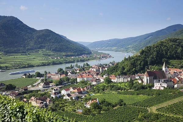 Austria, Wachau, Spitz and Danube River