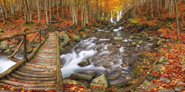 Autumn at Dardagna waterfalls, Corno Alle Scale Regional Park, Lizzano in Belvedere