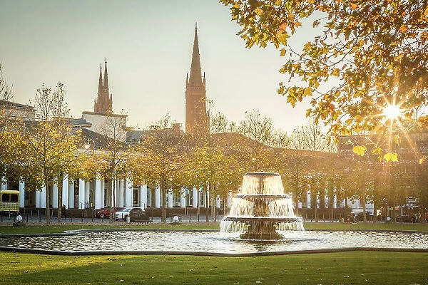 Autumn mood at the bowling green in front of the Kurhaus, Wiesbaden, Hesse, Germany