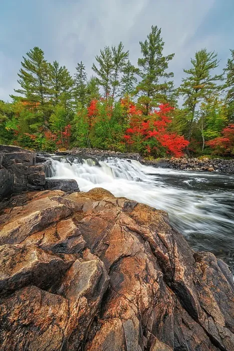 Framed Print : Autumn on the Petawawa River in Algonquin Provincial Park, Ontario, Canada