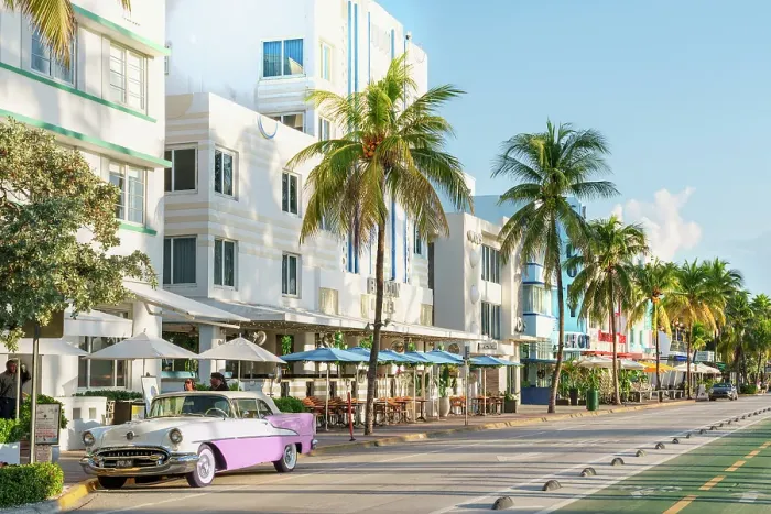 Framed Print : Avalon Hotel with pink Vintage Car Ocean Drive Art Deco District South Beach, Miami Beach, Florida, USA Framed Print : Avalon Hotel with pink Vintage Car Ocean Drive Art Deco District South Beach, Miami Beach, Florida, USA