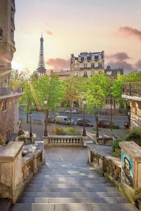 Framed Print : Avenue de Camoens, Eiffel Tower view, Paris, France