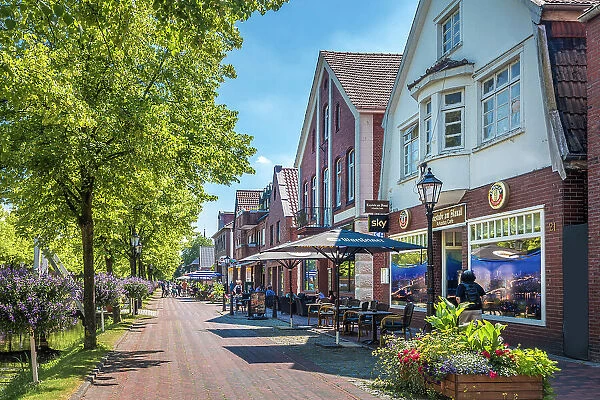 Avenue on the main canal in the old town of Papenburg, Emsland, Lower Saxony, Germany