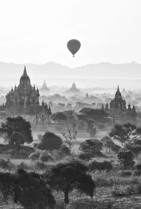 Framed Print : Bagan at sunrise, Mandalay, Burma (Myanmar) Framed Print : Bagan at sunrise, Mandalay, Burma (Myanmar)