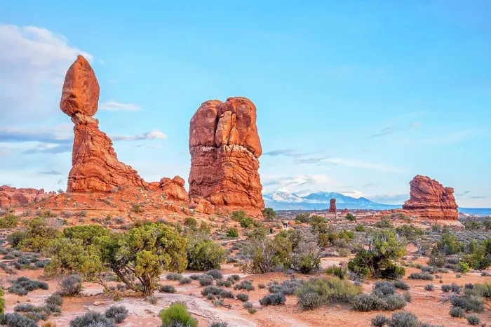 Framed Print : Balanced rock, Arches National Park, Utah, USA Framed Print : Balanced rock, Arches National Park, Utah, USA
