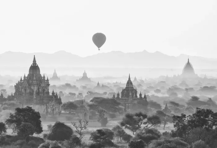Framed Print : Balloon over Bagan at sunrise, Mandalay, Burma (Myanmar) Framed Print : Balloon over Bagan at sunrise, Mandalay, Burma (Myanmar)