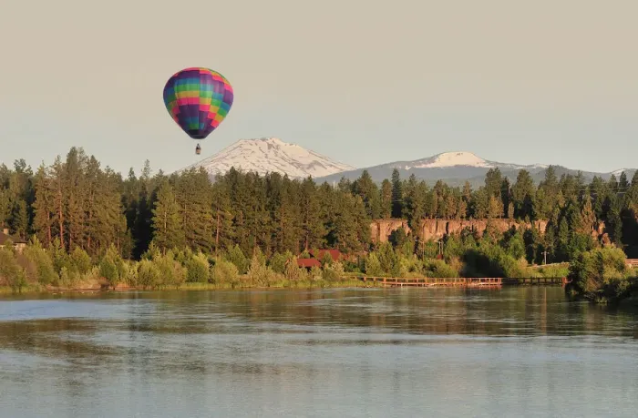 Framed Print : Balloons Over Bend, Old Mill district, Central Oregon, USA Framed Print : Balloons Over Bend, Old Mill district, Central Oregon, USA