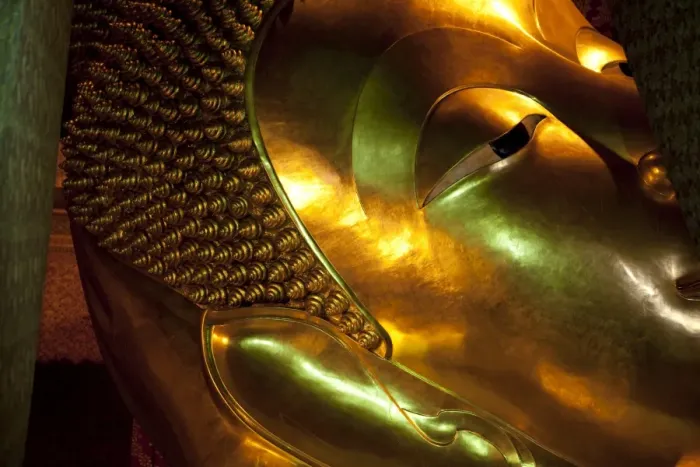 Framed Print : Bangkok, Thailand. The reclining Buddha in Wat Pho. 46 m long and 15 m high gilded