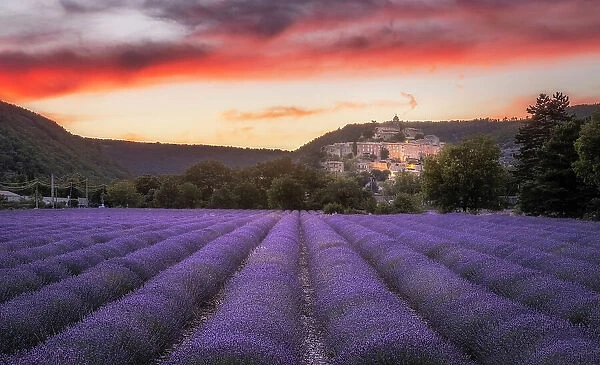 Banon at sunset, Alpes-de-haute-Provence, Provence-Alpes-Cote d'Azur, France
