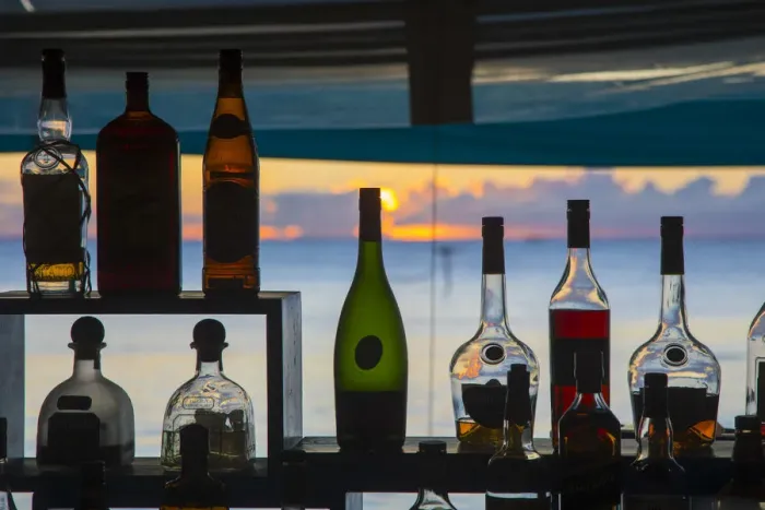 Framed Print : Bar at the Anantara Dhigu resort, South Male Atoll, Maldives Framed Print : Bar at the Anantara Dhigu resort, South Male Atoll, Maldives