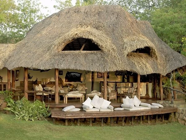 The bar and living area of Elsas Kopje in Meru National Park