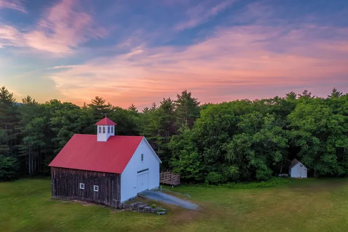 Framed Print : Barn at Muster Field Farm at sunrise, North Sutton, New Hampshire, USA Framed Print : Barn at Muster Field Farm at sunrise, North Sutton, New Hampshire, USA