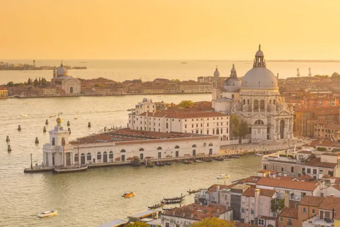 Framed Print : Basilica di Santa Maria della Salute, Grand Canal, Venice, Veneto, Italy Framed Print : Basilica di Santa Maria della Salute, Grand Canal, Venice, Veneto, Italy