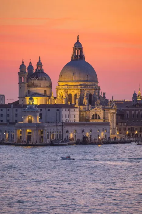 Framed Print : Basilica di Santa Maria della Salute, Grand Canal, Venice, Veneto, Italy