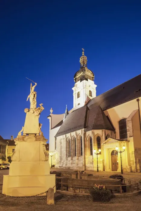 Framed Print : Basilica at dusk, Gyor, Western Transdanubia, Hungary