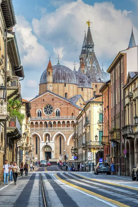 Framed Print : Basilica of Saint Anthony of Padua, Padua, Veneto, Italy Framed Print : Basilica of Saint Anthony of Padua, Padua, Veneto, Italy